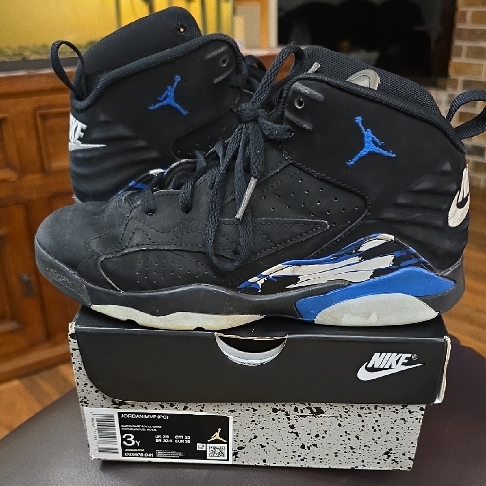 Nike Kids Black and Blue Sneakers